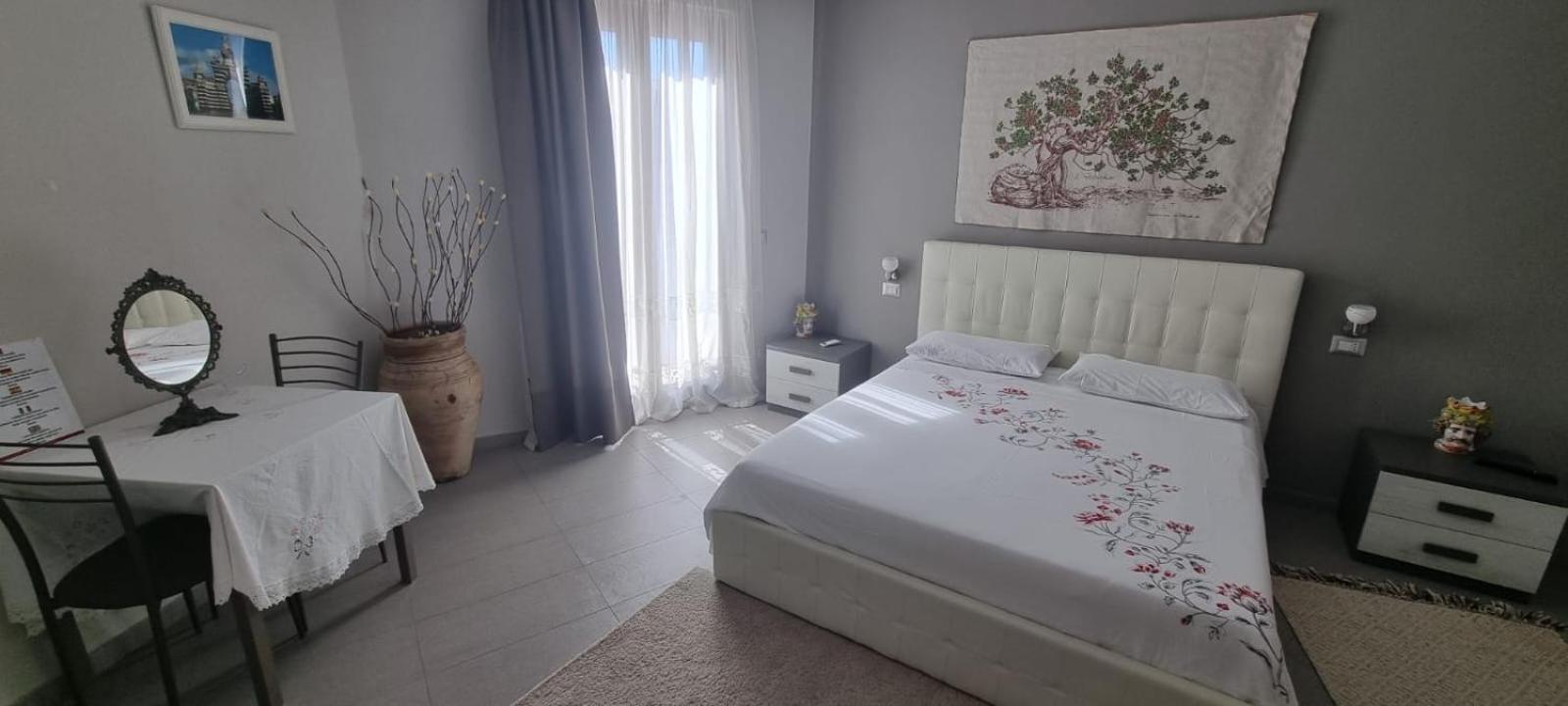 La Regina Di Saba Bed & Breakfast Piazza Armerina Bagian luar foto