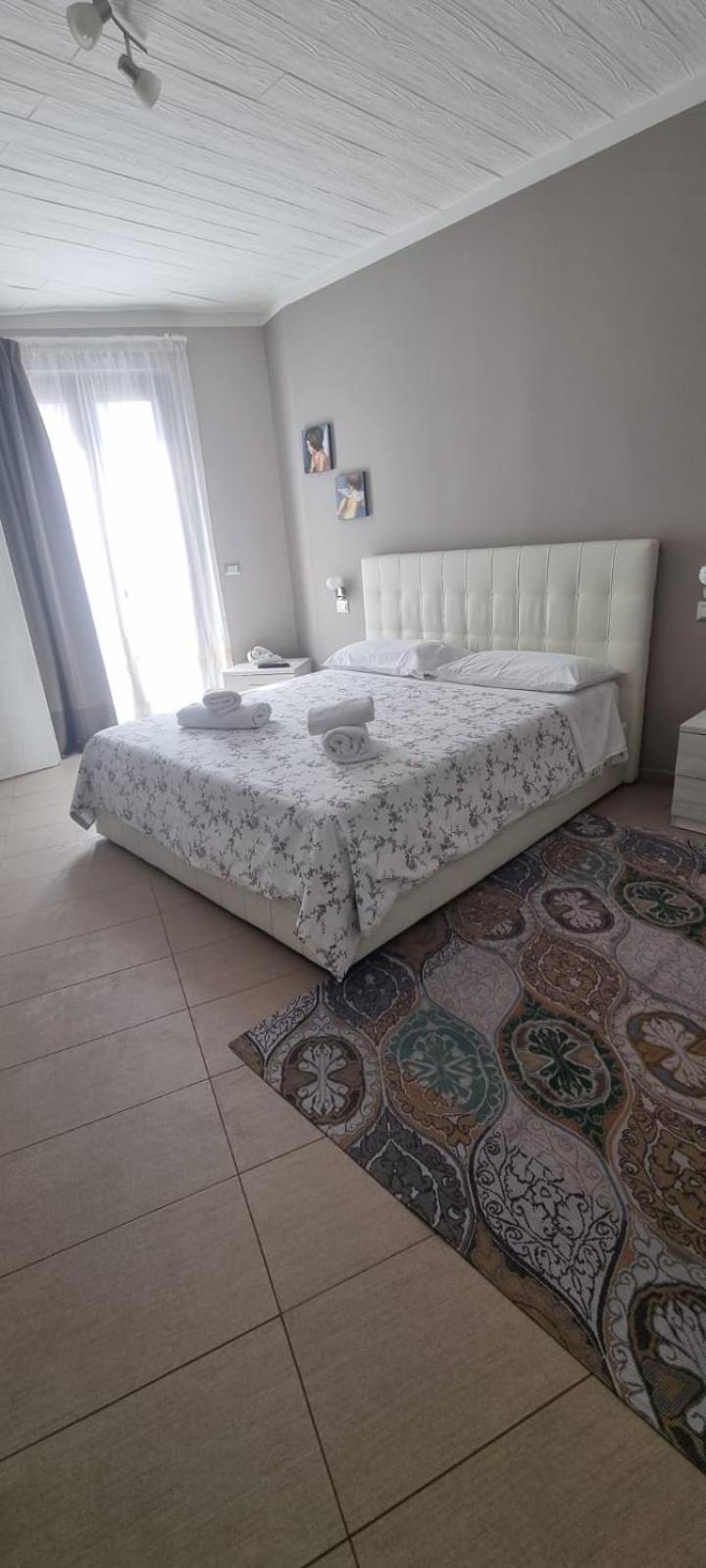 La Regina Di Saba Bed & Breakfast Piazza Armerina Bagian luar foto