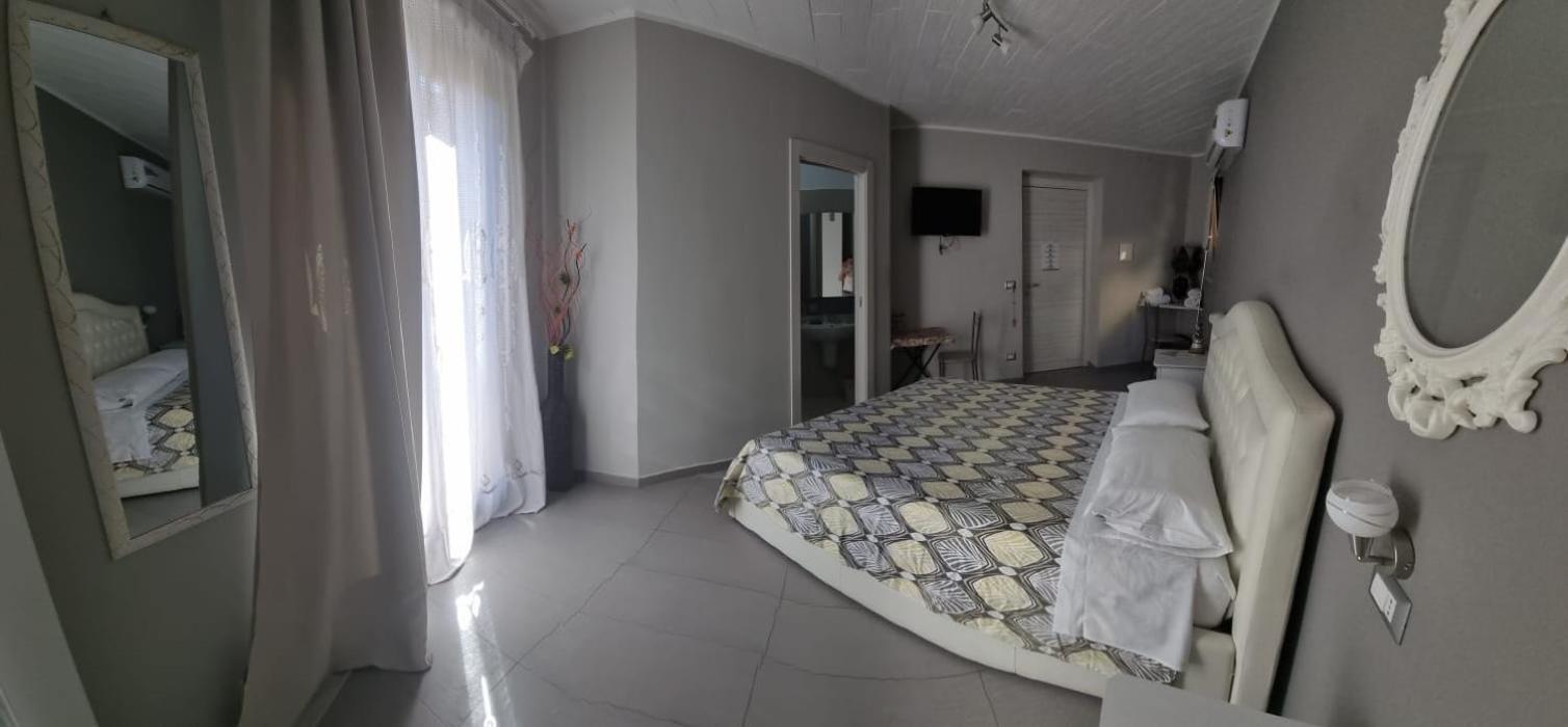 La Regina Di Saba Bed & Breakfast Piazza Armerina Bagian luar foto