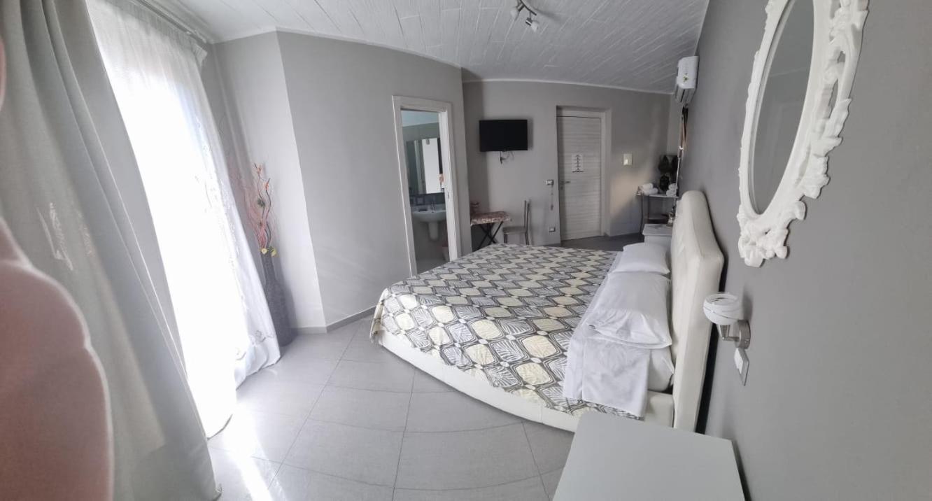 La Regina Di Saba Bed & Breakfast Piazza Armerina Bagian luar foto