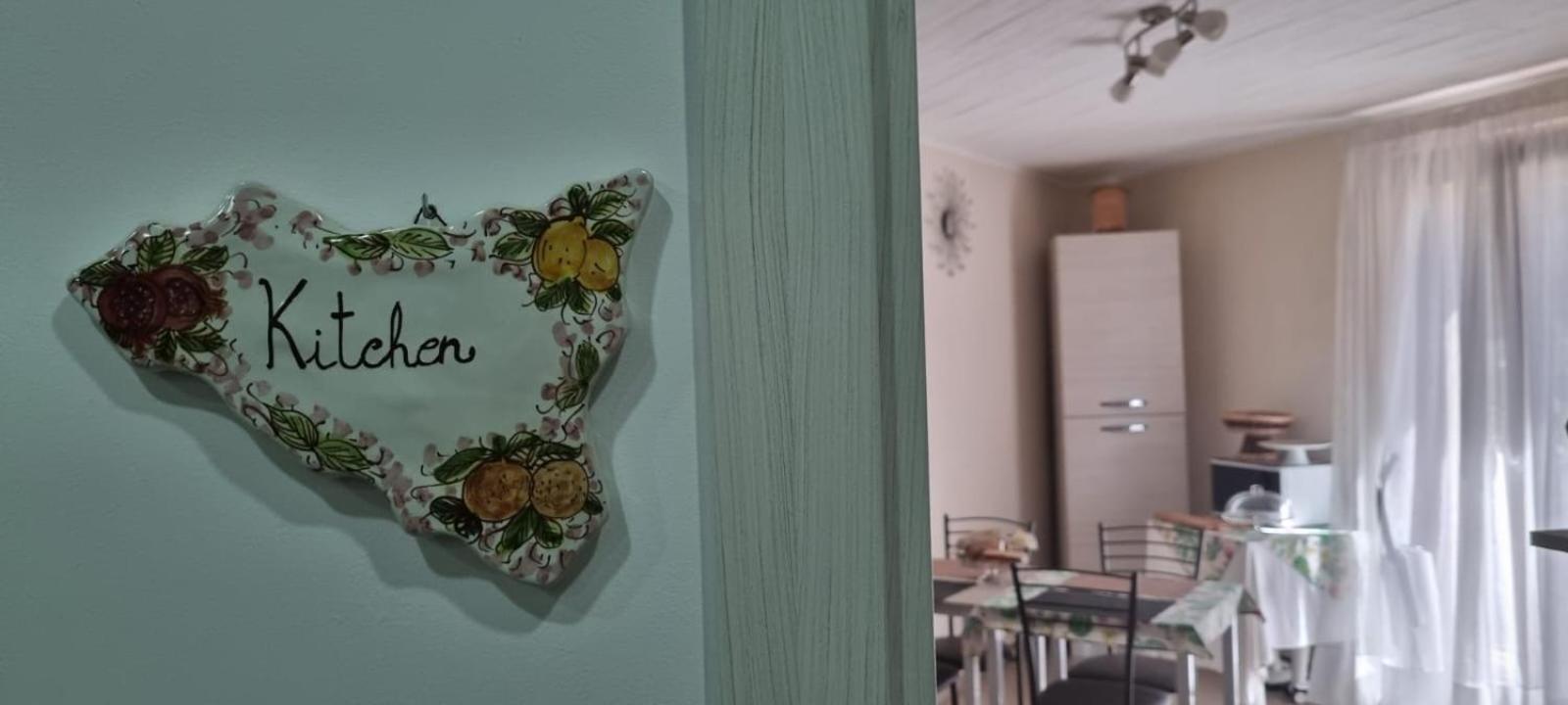 La Regina Di Saba Bed & Breakfast Piazza Armerina Bagian luar foto