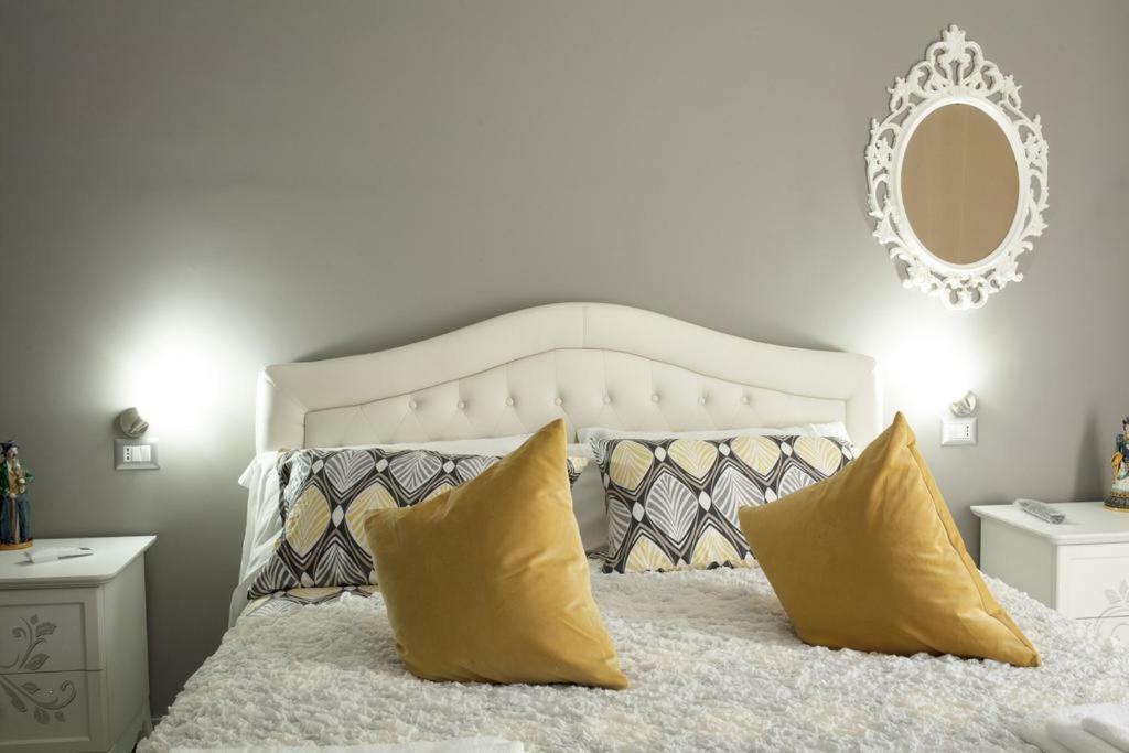 La Regina Di Saba Bed & Breakfast Piazza Armerina Bagian luar foto